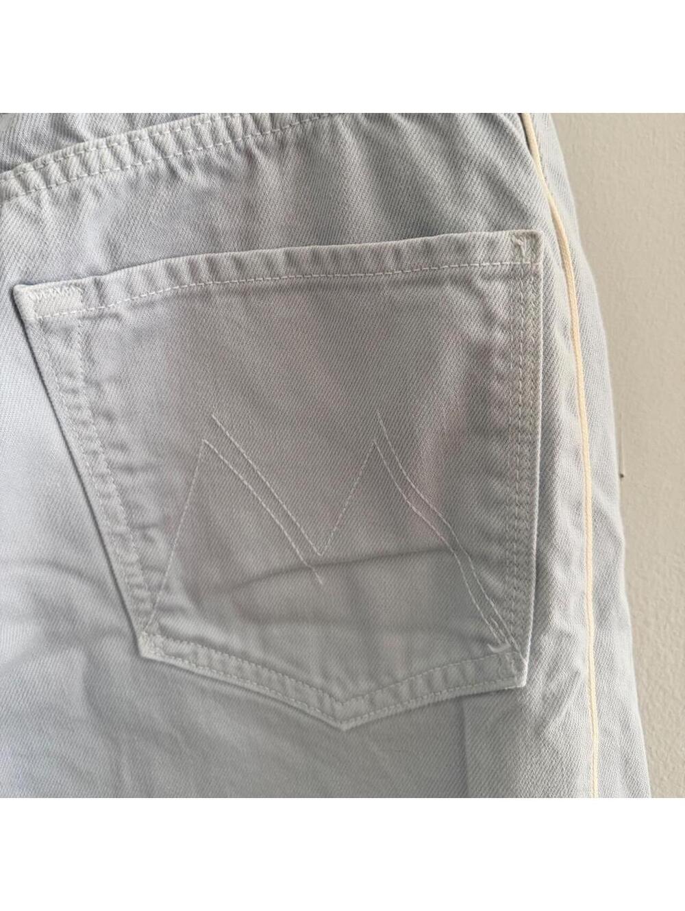 Mother Superior Denim The Pipe-Dream Sneak Jeans in Hit The Hay - Picture 10 of 12
